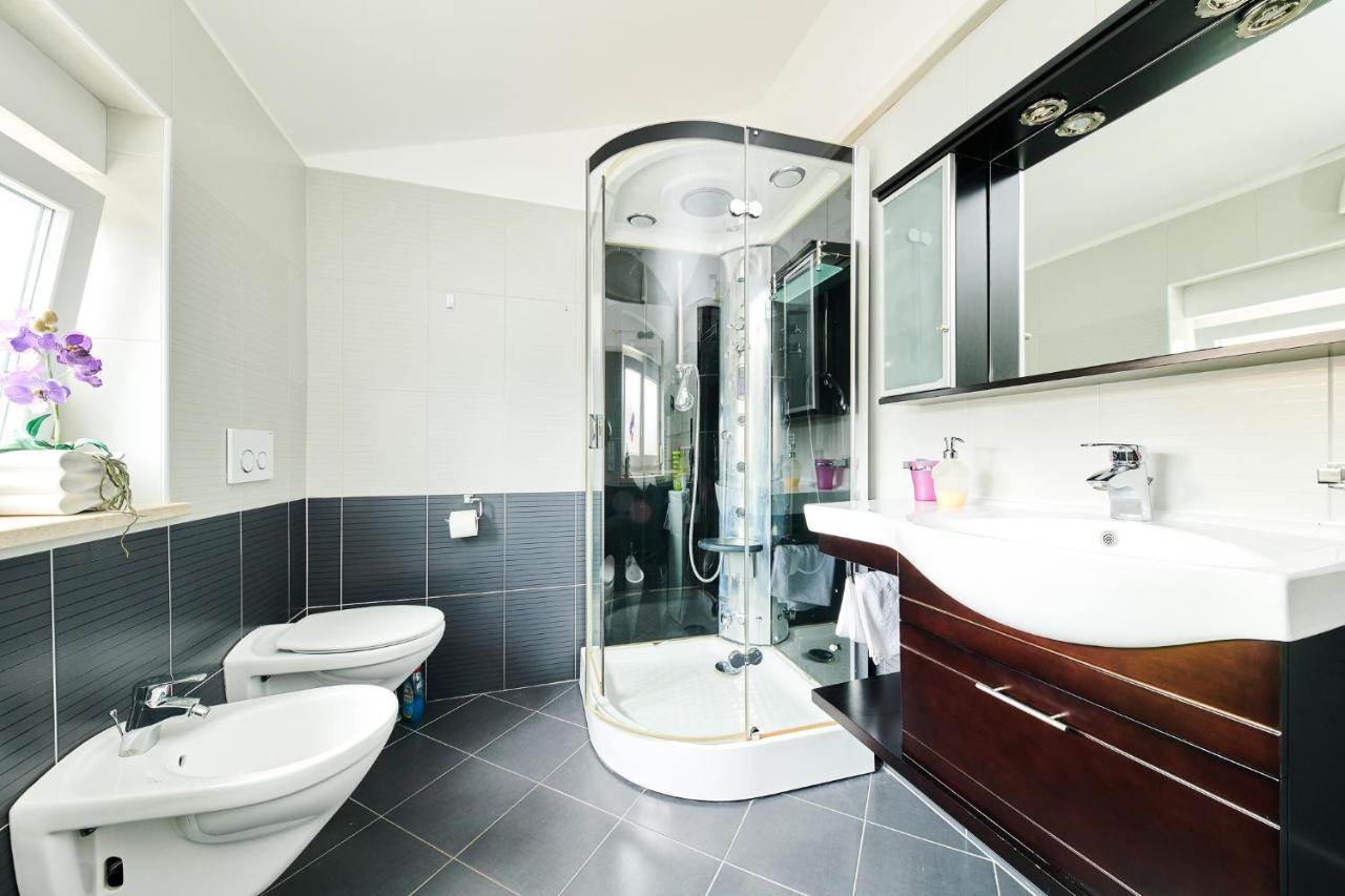 Ribarska Koliba - Stella Adria Villa Pula Exterior foto