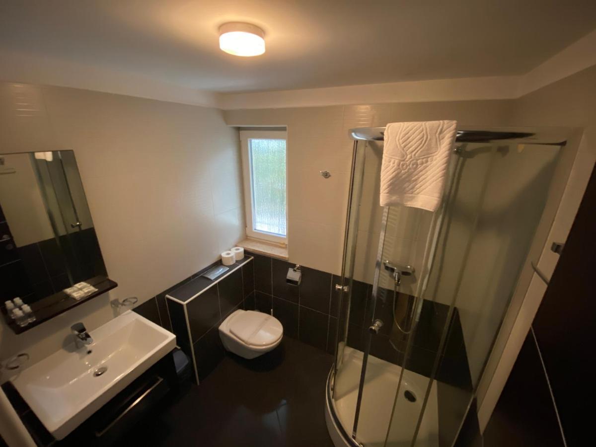 Ribarska Koliba - Stella Adria Villa Pula Exterior foto